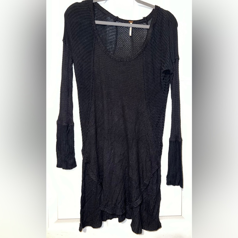 Free People Tunic Length Black Waffle Knit Thermal Long Sleeve Size XS GUC